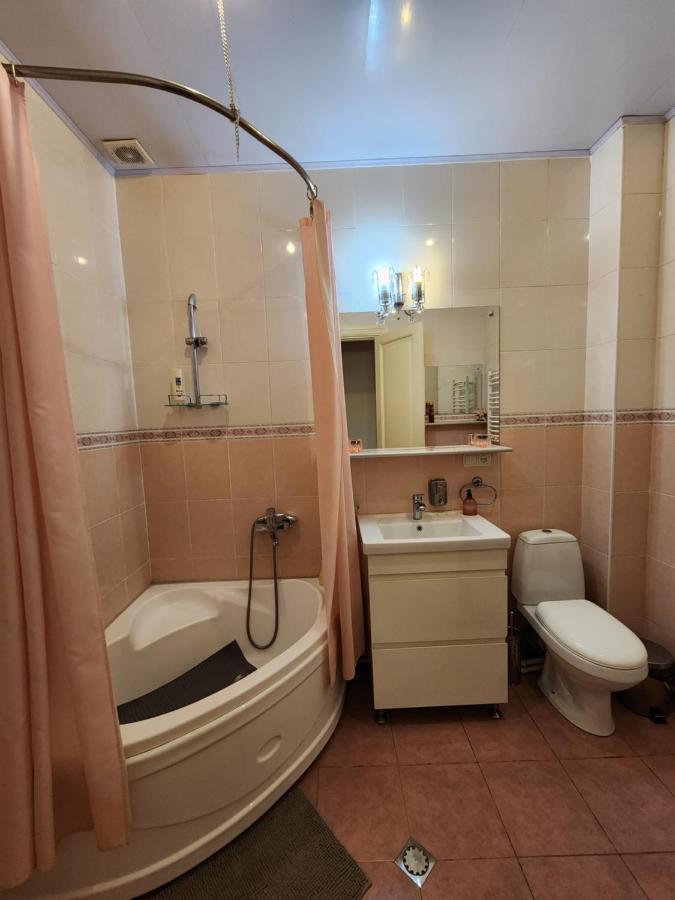 Apartment at Baratashvili 10 Tbilisi Bagian luar foto