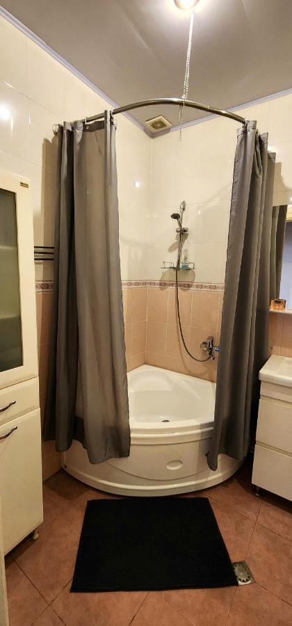 Apartment at Baratashvili 10 Tbilisi Bagian luar foto